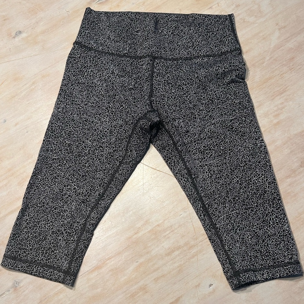 Lululemon yoga pants